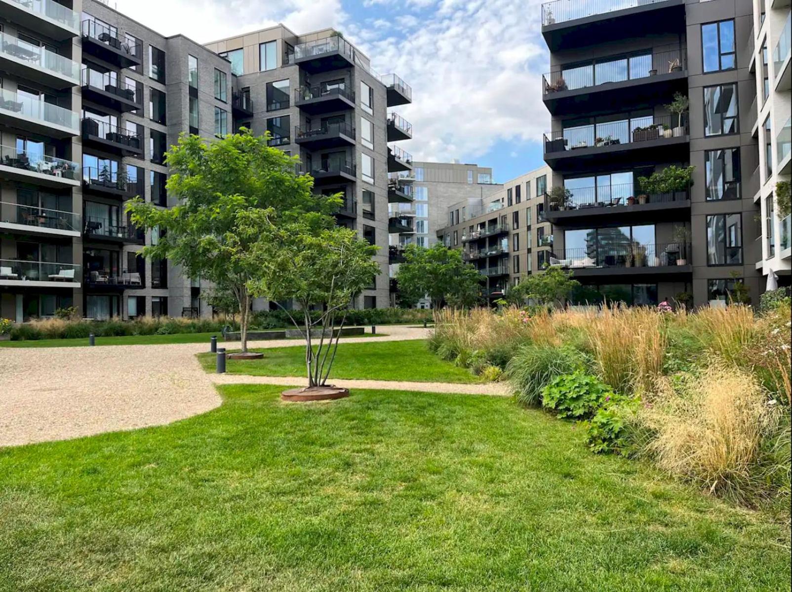 Apartment Exclusive - Water Front View *